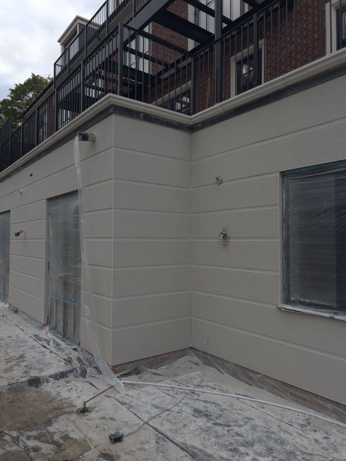 Monocouche spray render project by Namis Facades in Bracknell